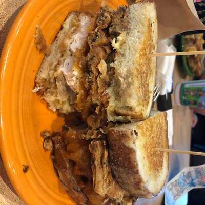 Melt Bar And Grilled