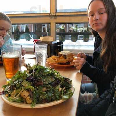 Melt Bar And Grilled