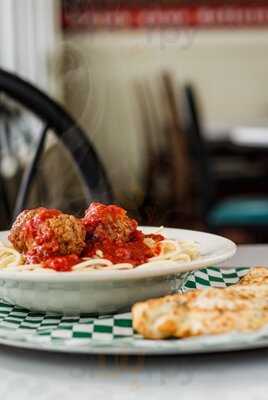 La Roma Pizza & Subs