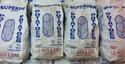 L E Huck & Sons Farm Market