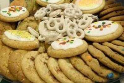 L E Huck & Sons Farm Market