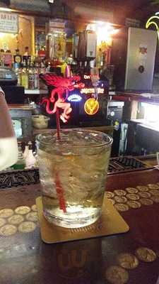 Cal's Shade Western Package & Lounge