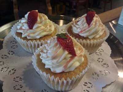 Savory Plum Cafe & Bakery