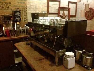 Savory Plum Cafe & Bakery