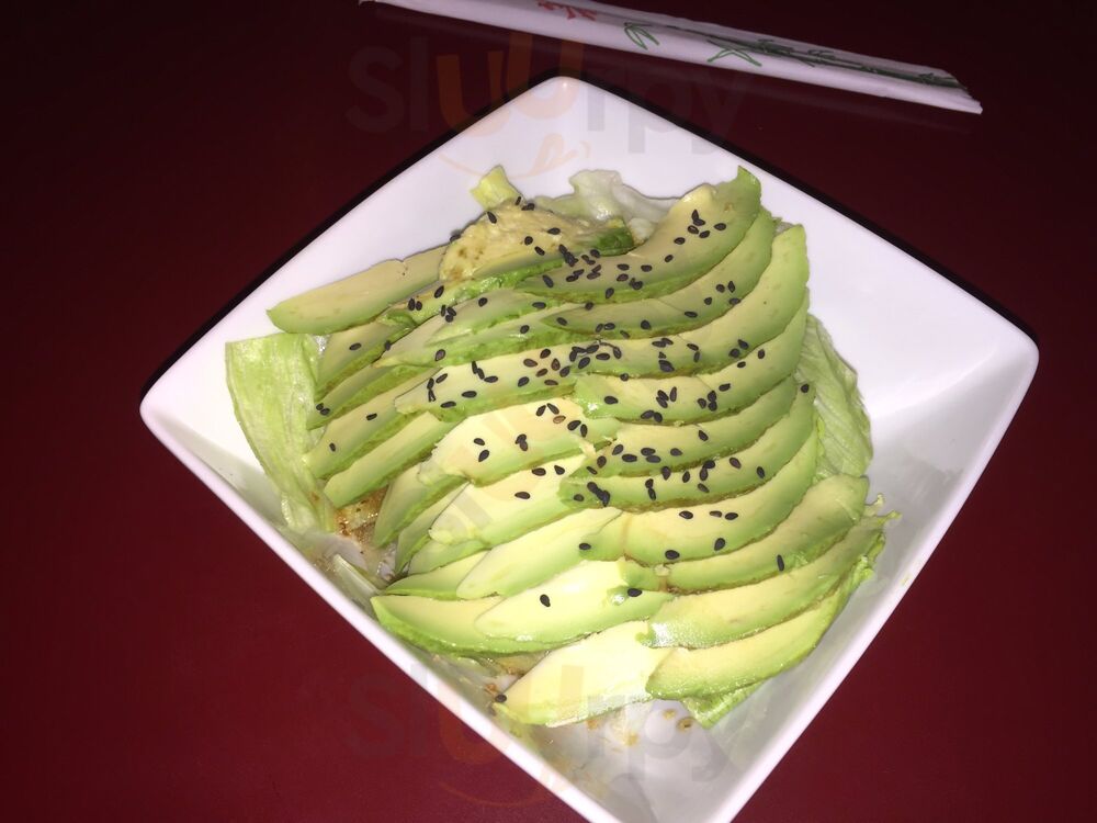 Momiji Sushi & Hibatchi