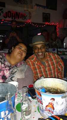 Twin Oaks Bar & Grill