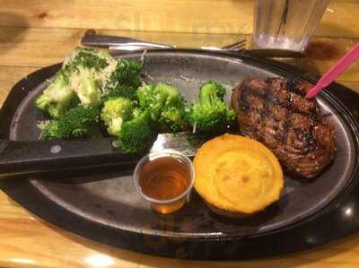 Mavericks Steak & Cocktails