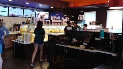 Sweet Hut Bakery & Cafe