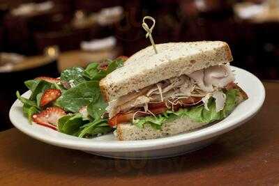 Minervas Restaurant & Bar