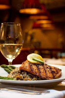 Minervas Restaurant & Bar