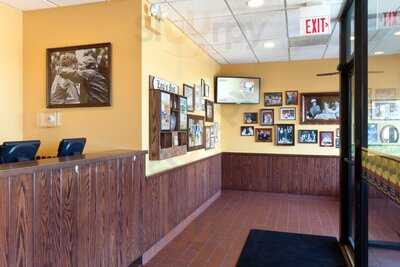 Lou Malnati's Pizzeria - Carry Out