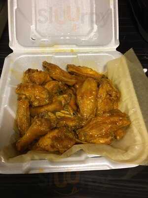 Circus Sports Bar And Grill