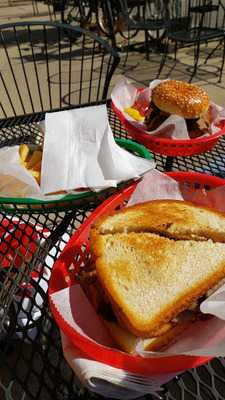 Chuck Wagon Restaurant