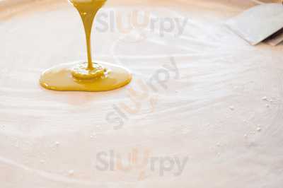 I-ce-ny Rolled Ice Cream