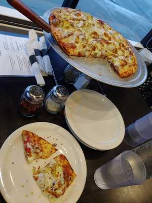 Lefty's Pizza Kitchen