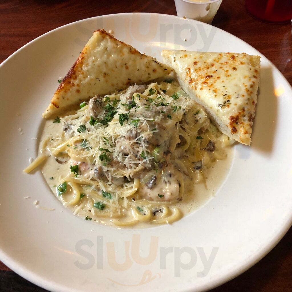 Pete's Restaurant & Brewhouse