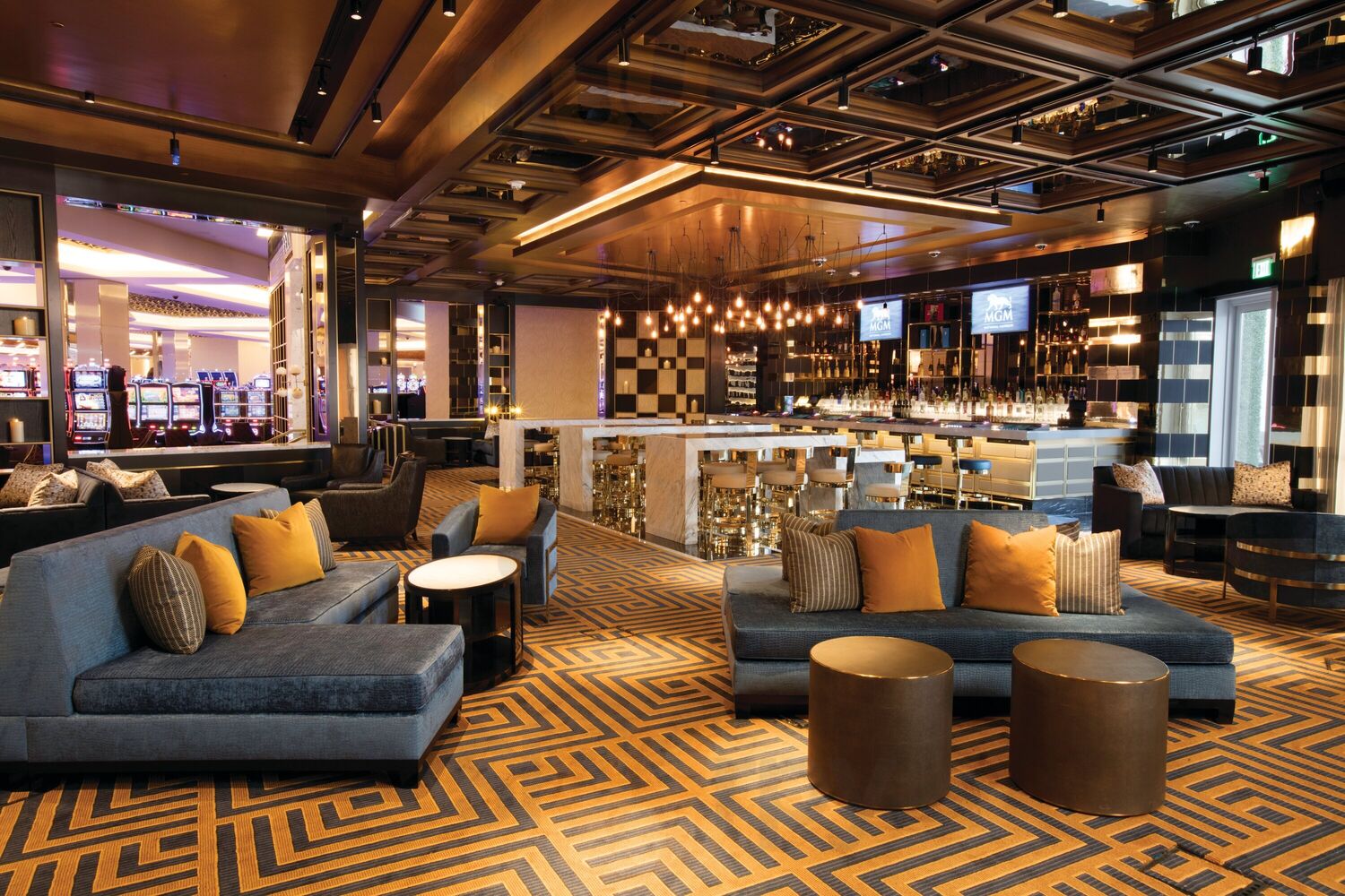 Felt Bar & Lounge