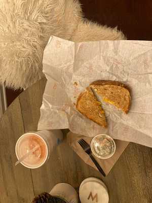 Tropical Smoothie Cafe