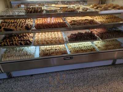 Lyndhurst Pastry Shop