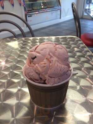 Moo's Place Ice Cream