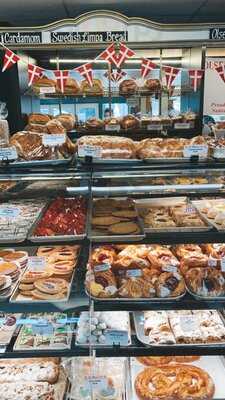 Olsen's Danish Village Bakery