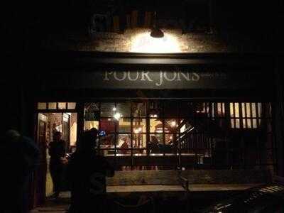 Pour Jon's