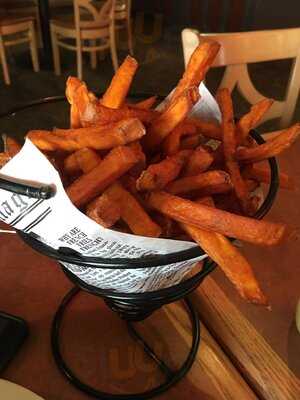 Harold's New York Deli