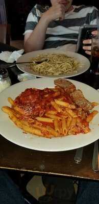 Mr Bruno's Pizzeria And Restaurant