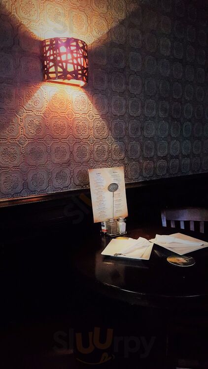 Mr Bruno's Pizzeria And Restaurant