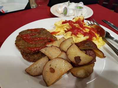 Publick House Restaurant And Tavern