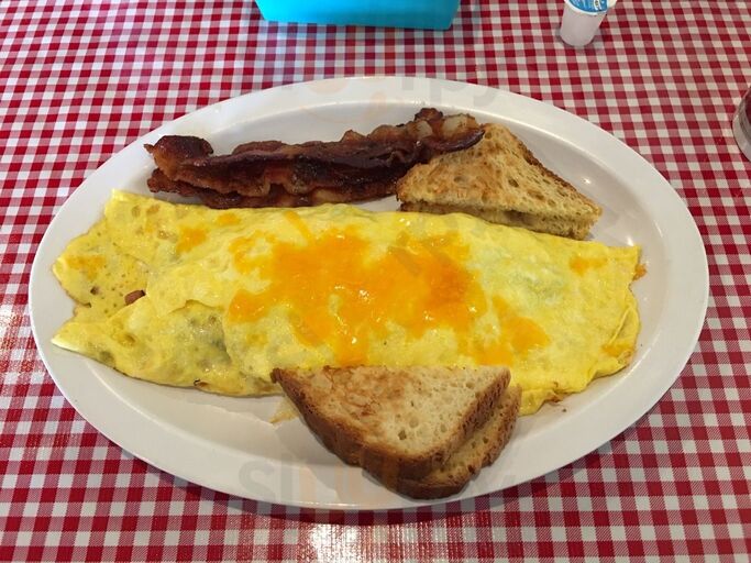 C And D's Kuntry Kitchen