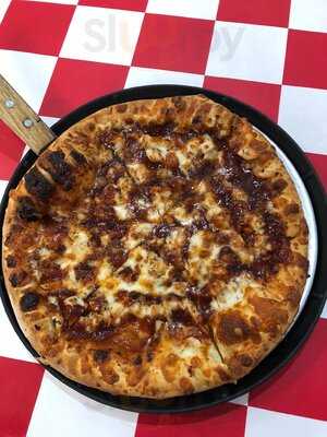 Charlie Mac's Pizzeria