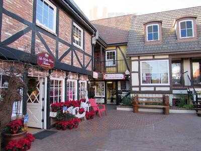 Solvang Trolley Ice Cream Parlor