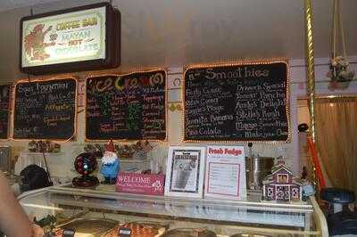 Solvang Trolley Ice Cream Parlor