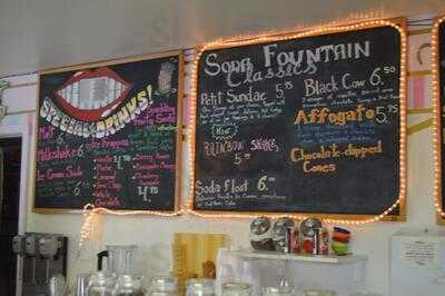 Solvang Trolley Ice Cream Parlor