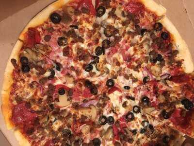 Jim's Razorback Pizza