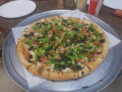 Mama's Pizza And Grill