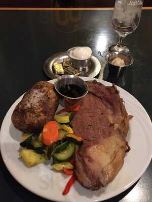 Sandbar & Grill At Divots