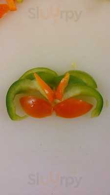 Sam's Giant Pizzeria And Restaurant