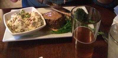 Carriage House Restaurant And Tavern Ii