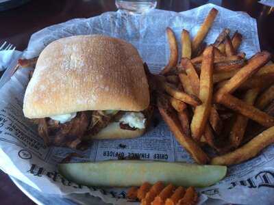 Dj's Tap House & Grill