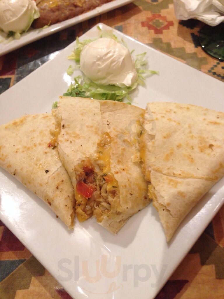 Sierras Grill & Taqueria