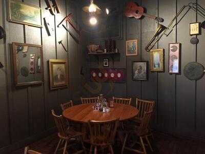Cracker Barrel