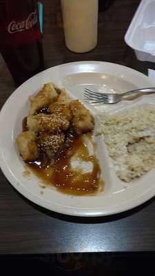 Family Style Chicken And Seafood