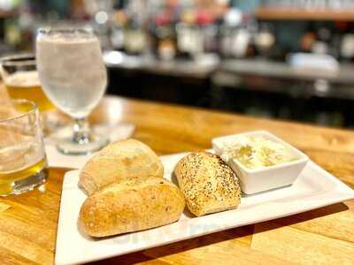 The Garden Bar On 6th