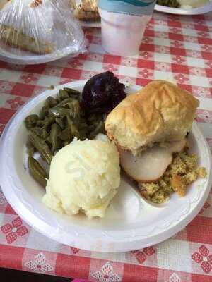 Piggy's Place Bar-b-que