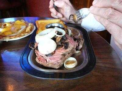 Clifford's Steak & Ale