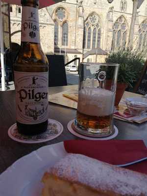 Tribeca Gallery Cafe & Books