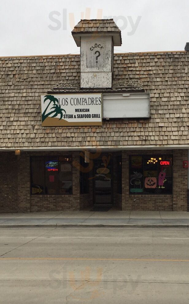 Los Compadres Steak & Seafood Grill