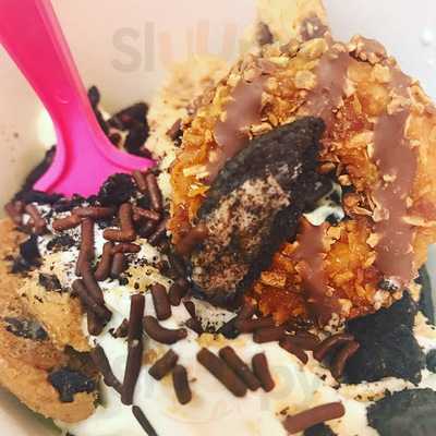 Sweet Frog Premium Frozen Yogurt